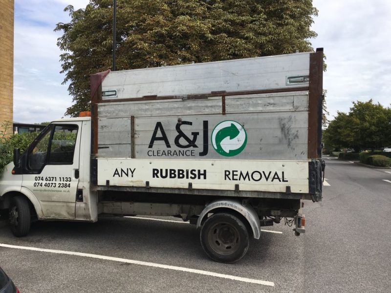 rubbish removal car